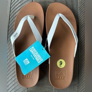Reef Cushion Court Flip Flops Women’s Size 9 (NWT)
